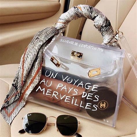 hermes un voyage au pays des merveilles|un voyage bag.